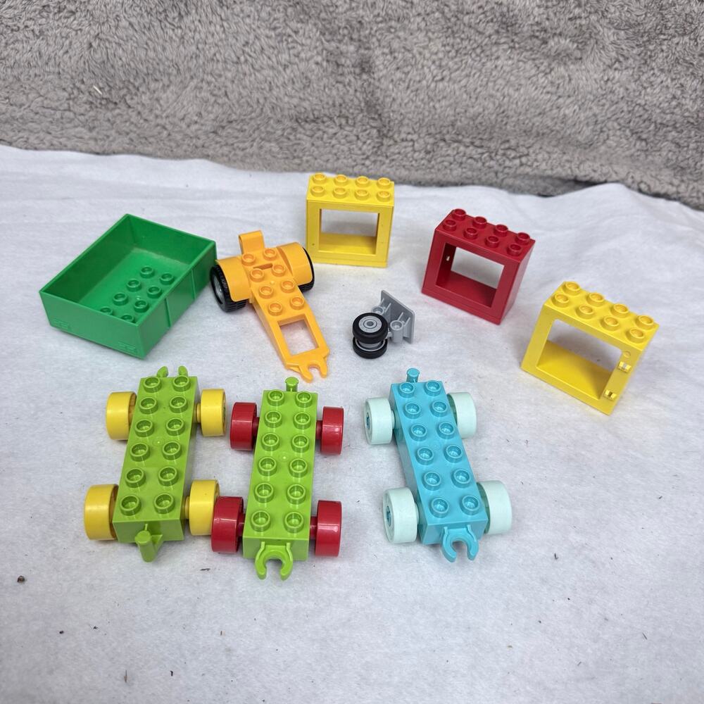 Duplo Lego Assorted Lot Train Cars Vehicle Parts Doors Building Blocks Bricks